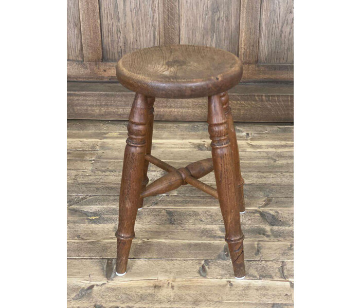 Lovely Quality 19th Century Solid Oak Circular Topped Low Bar Stool 2